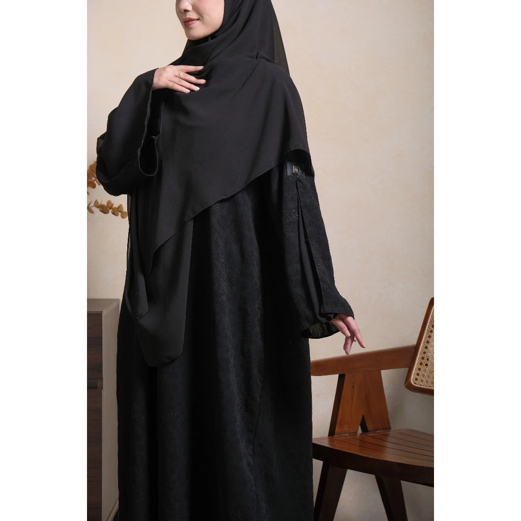 TRZ - Lameera Abaya