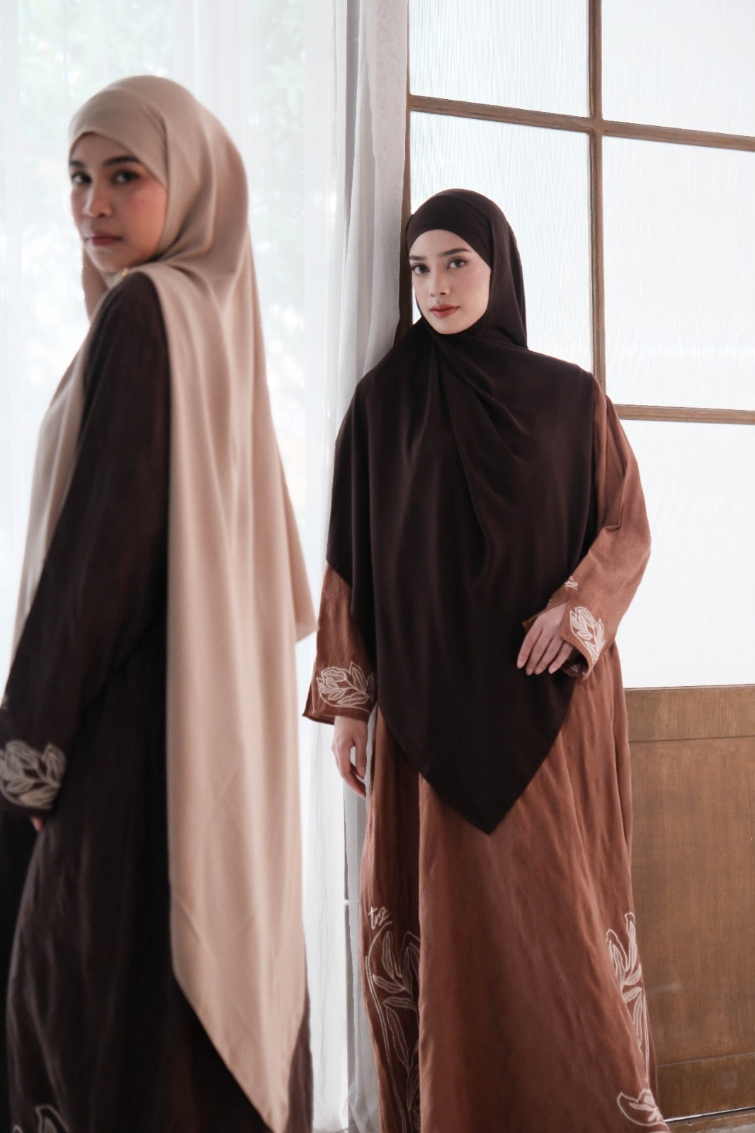 TRZ - Safina Noir Abaya